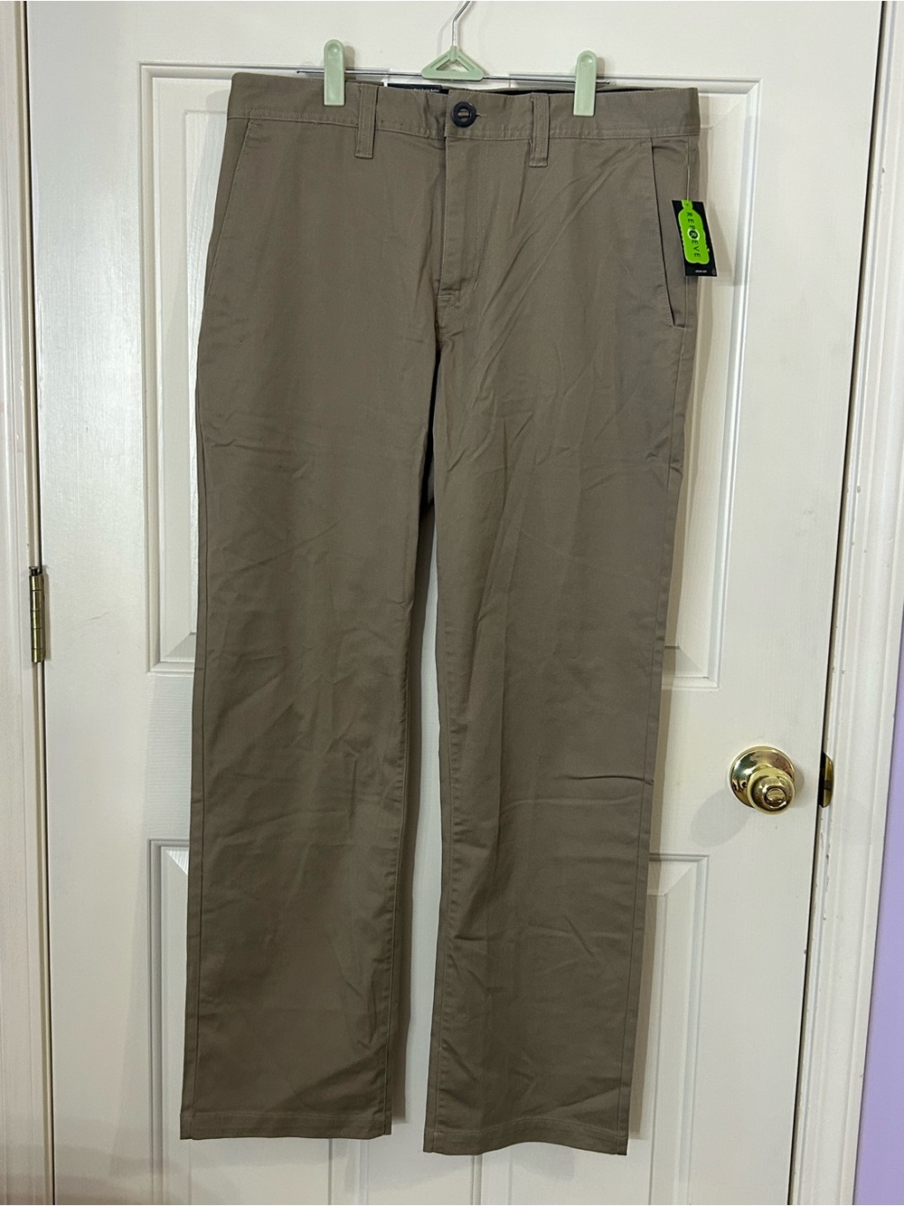 Volcom Men's Frickin Skate Chino Size 33 Pants Relaxed Straight Brown Khaki NWT